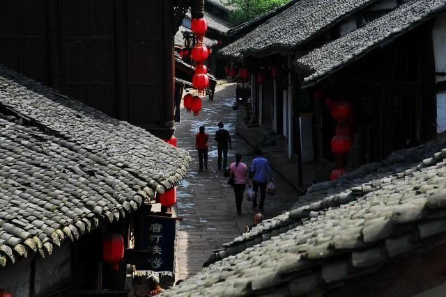 如图所示一个正方体是木块棱长为2米将其切成18个小长方体请问这些小长方体的?- 热门社区讨论平台